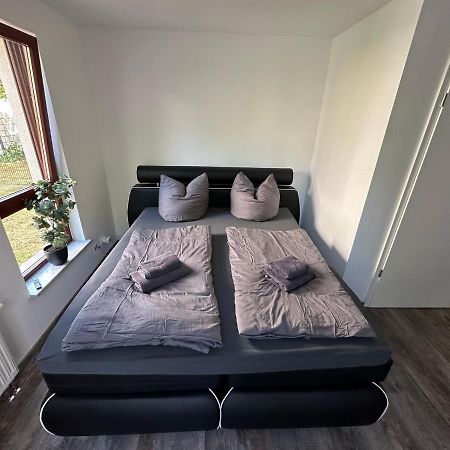 Fhv01 - Ferienwohnung 100M² 6 Personen Garten Und Terrasse 2X Wc Taucha Extérieur photo