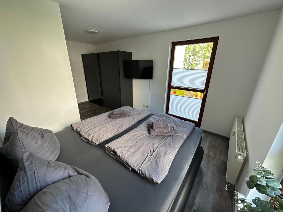 Fhv01 - Ferienwohnung 100M² 6 Personen Garten Und Terrasse 2X Wc Taucha Extérieur photo